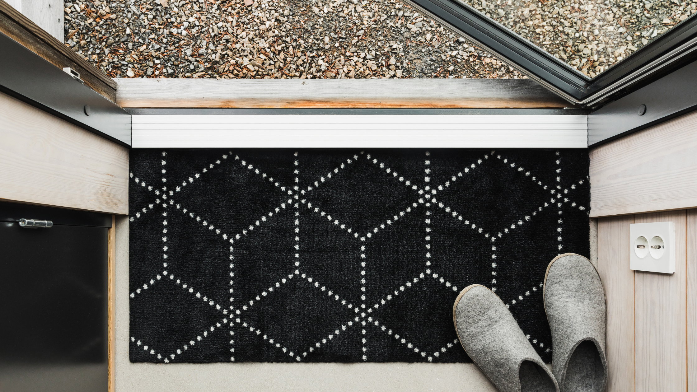 Heymat: Redefining Doormats from Basic Necessities to Design Elements