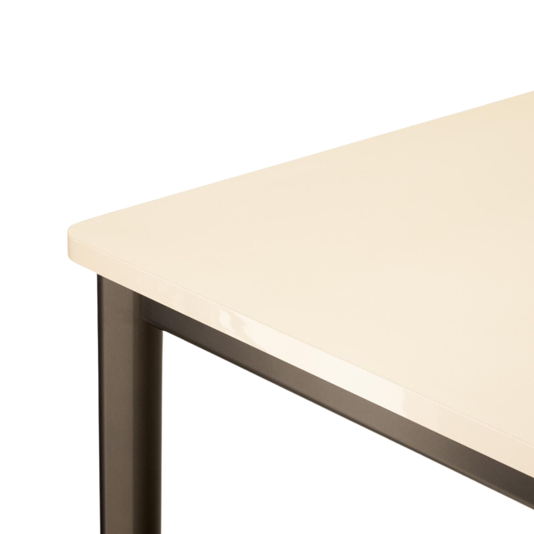 Drip HW58-HW60 Dining Table