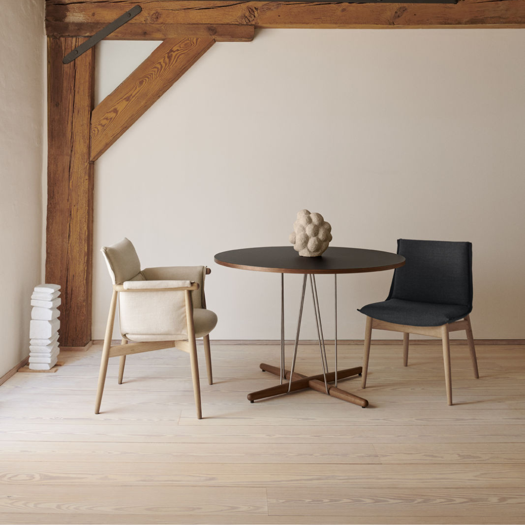 E020 Embrace Table Ø43.3"