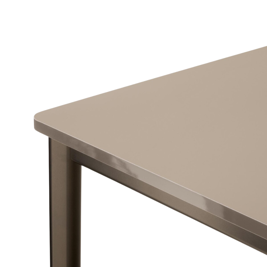 Drip HW58-HW60 Dining Table