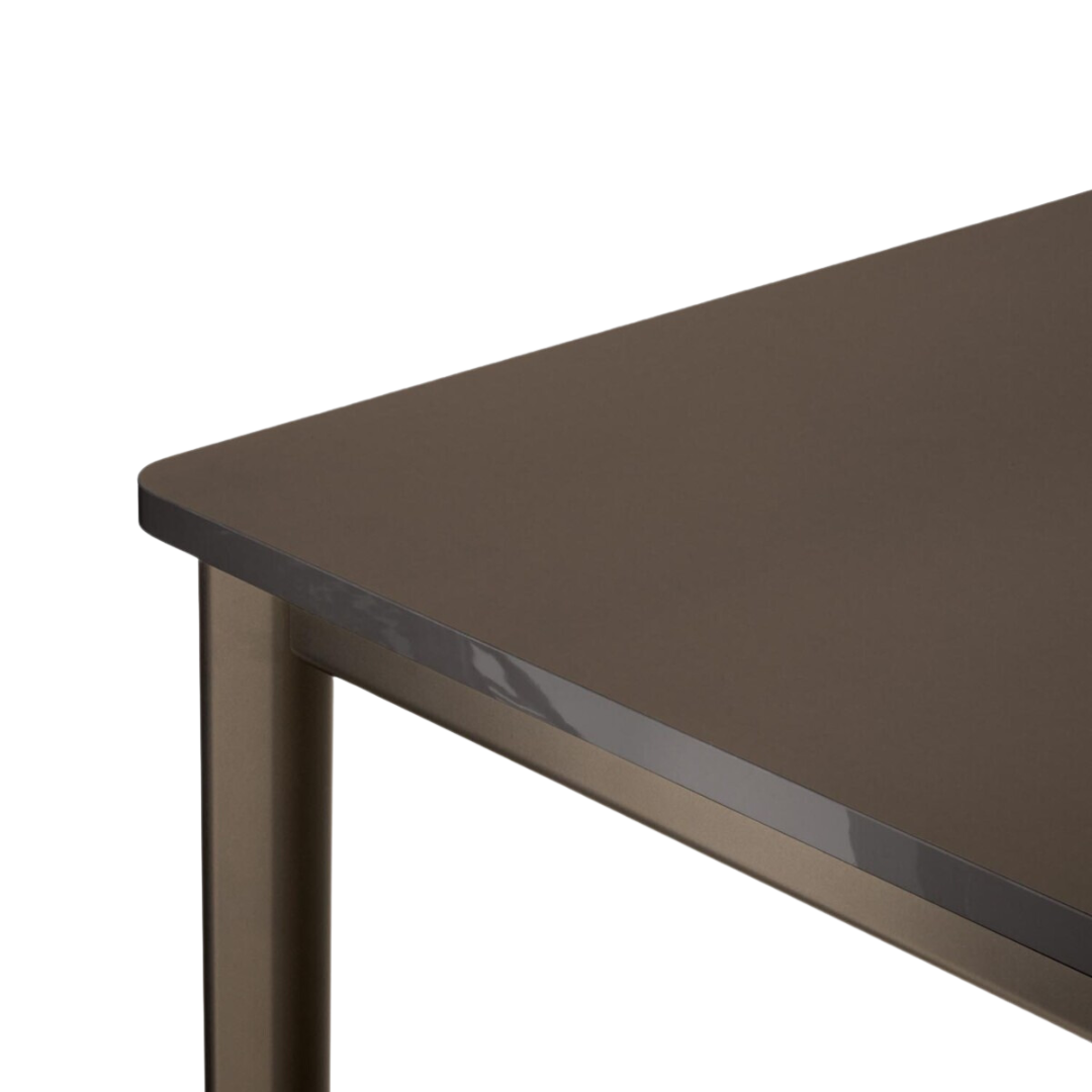 Drip HW58-HW60 Dining Table