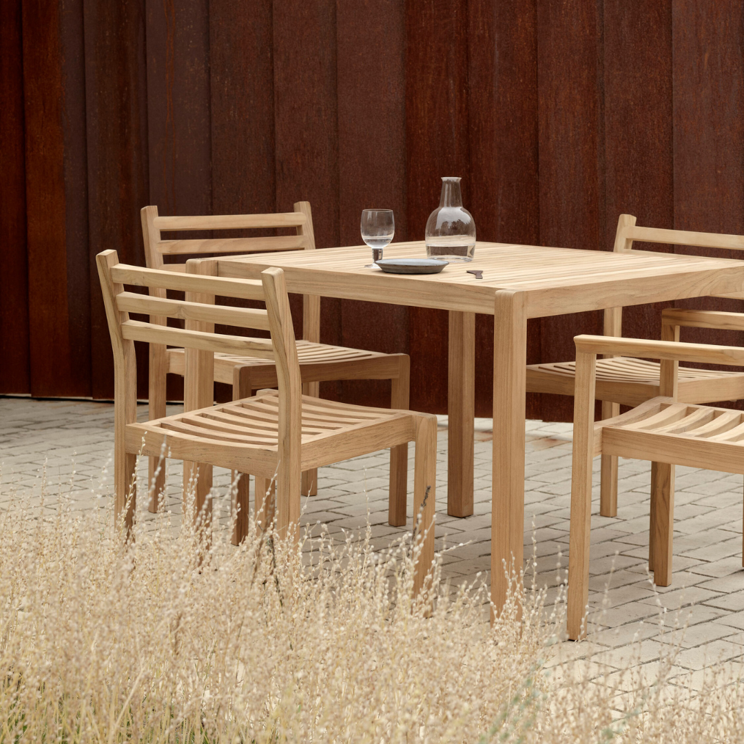 AH902 Outdoor Dining Table