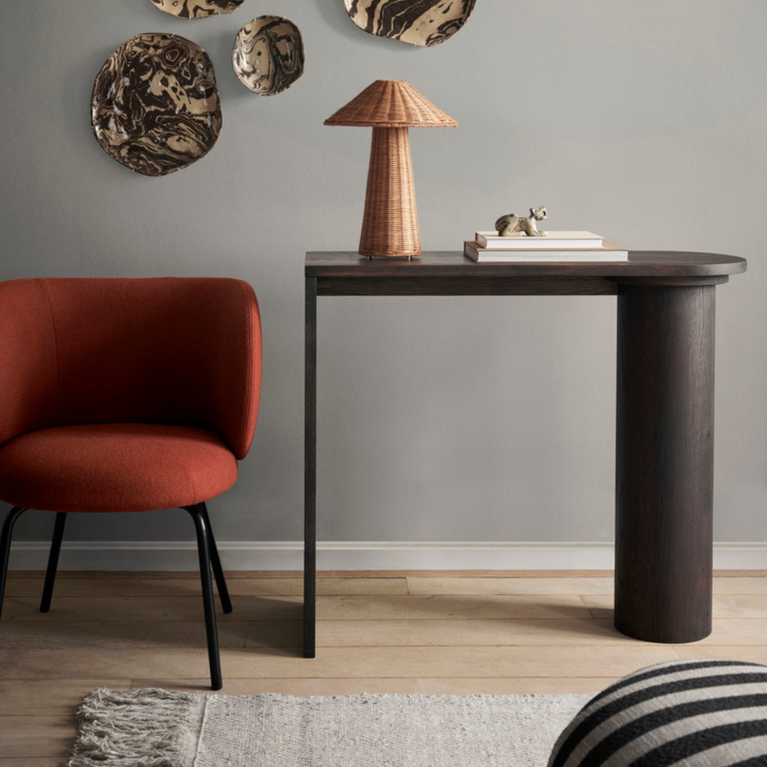 Pylo Console Table