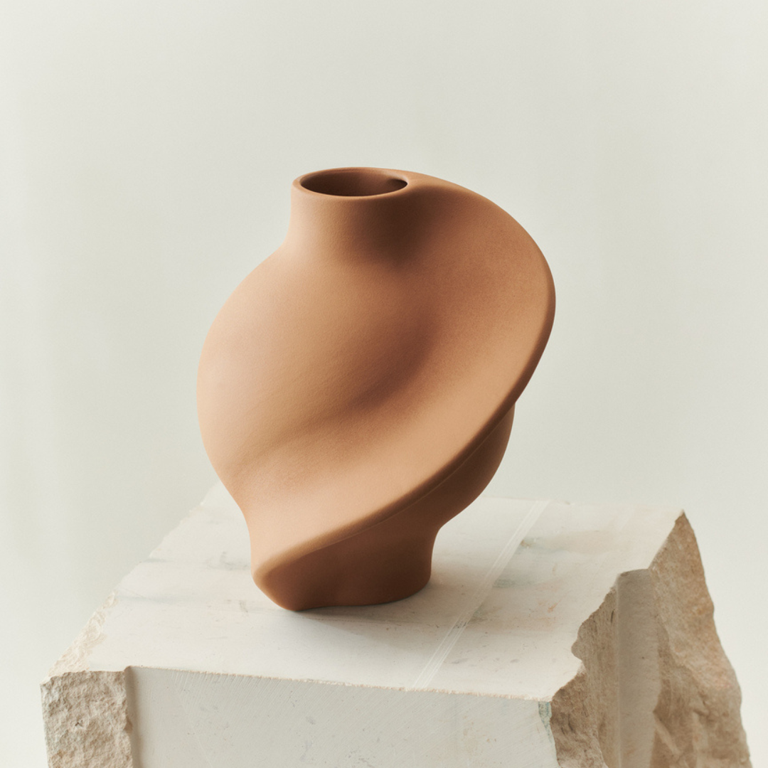 Pirout Vase 02