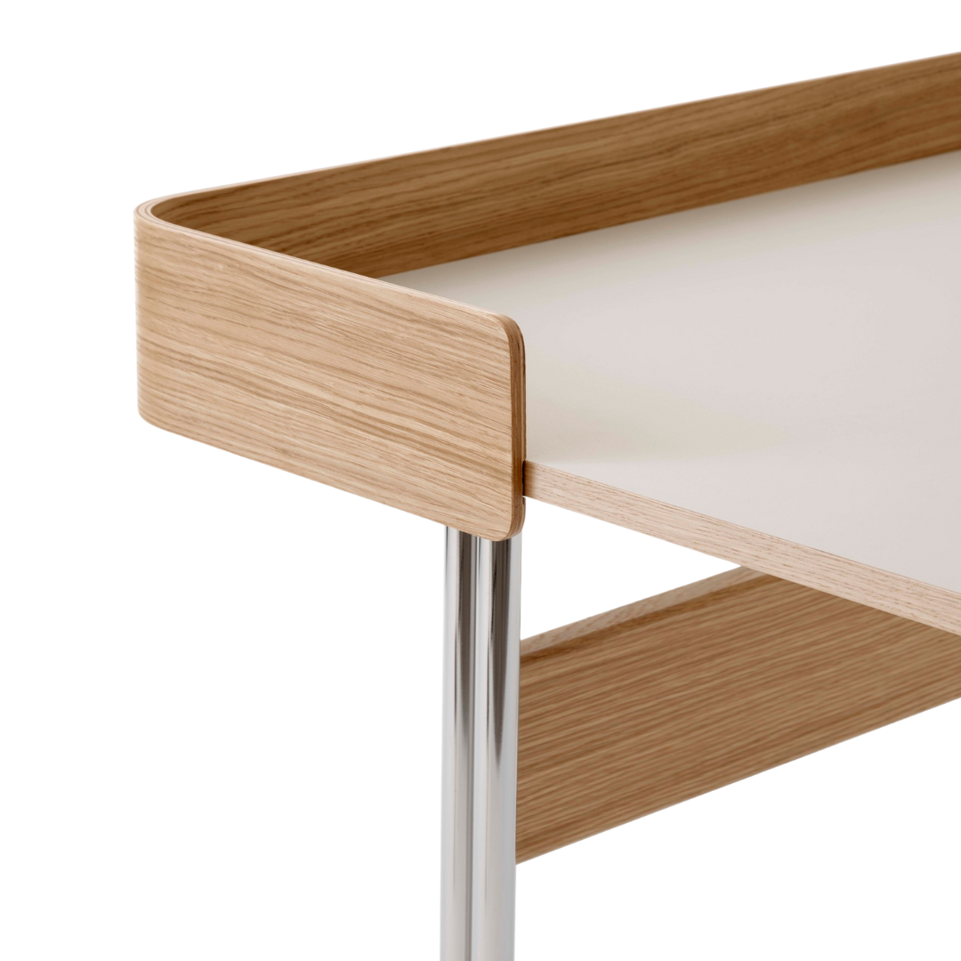 Pavilion AV17 Desk