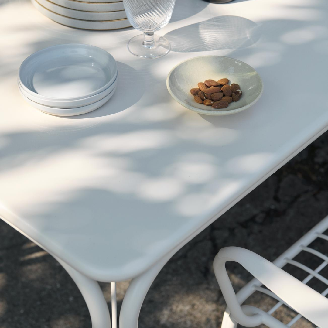 Thorvald SC99 Outdoor Dining Table