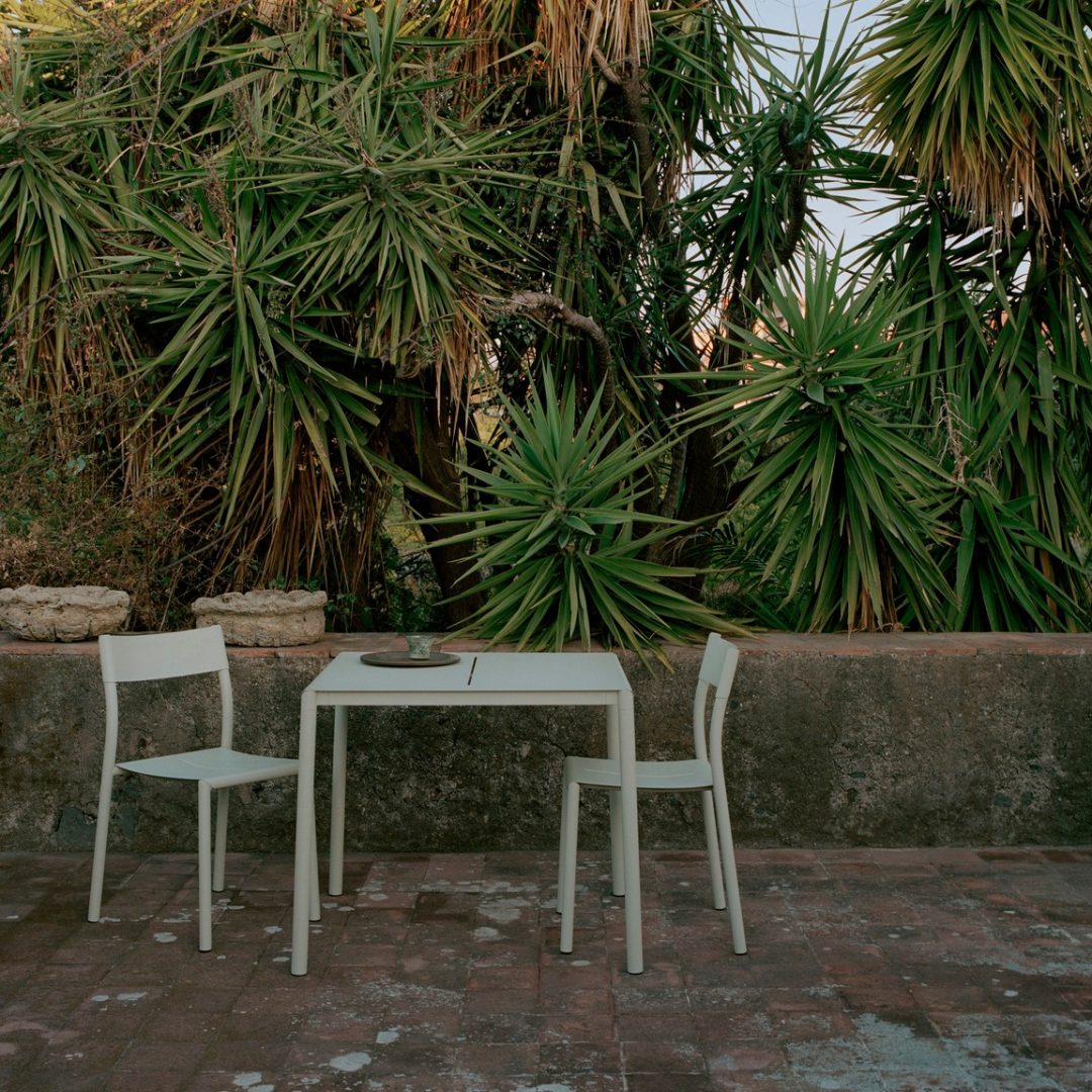 May Outdoor Table