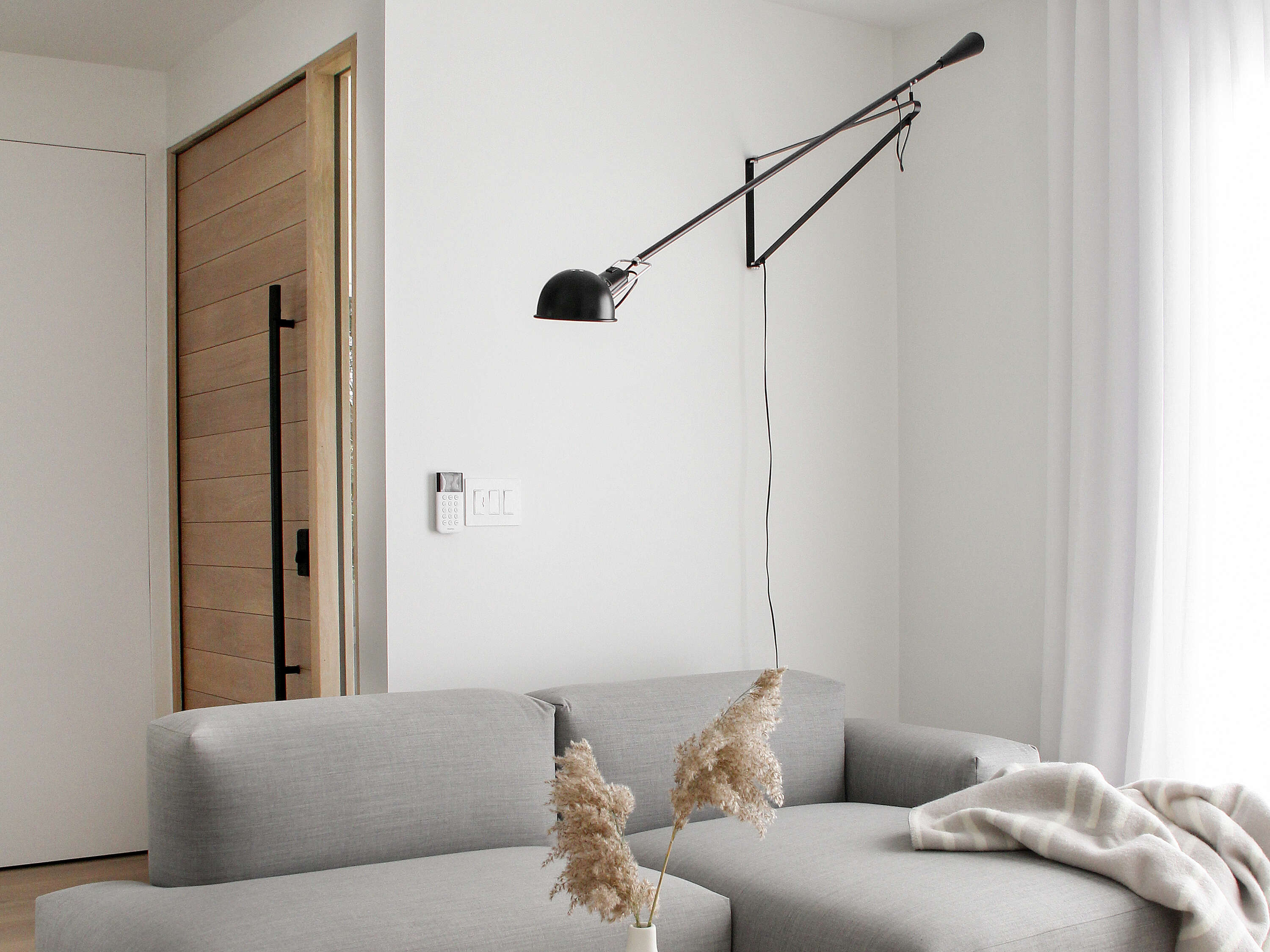 265 Swing Wall Lamp