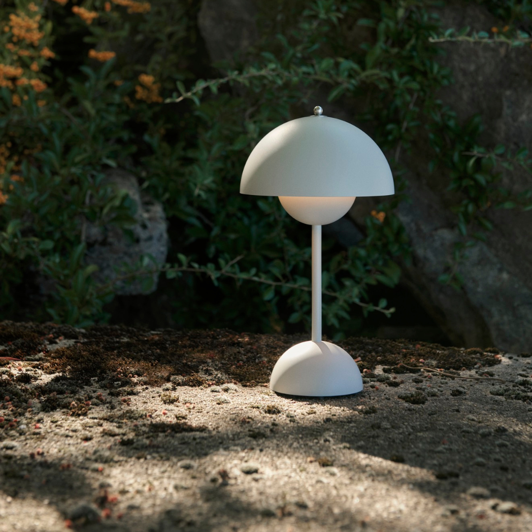 Flowerpot VP9 Portable Lamp