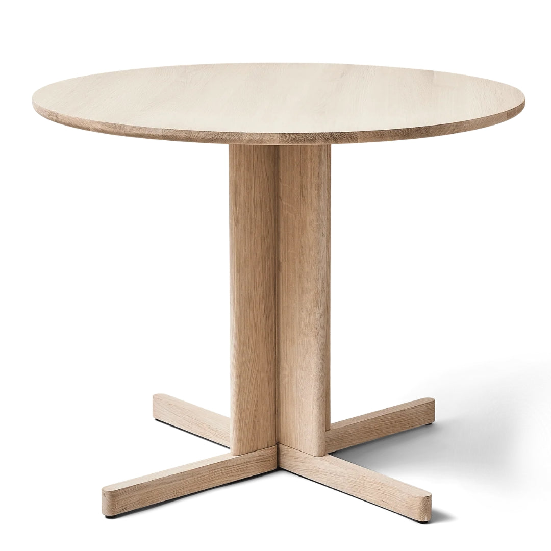 Trefoil Round Table Ø90