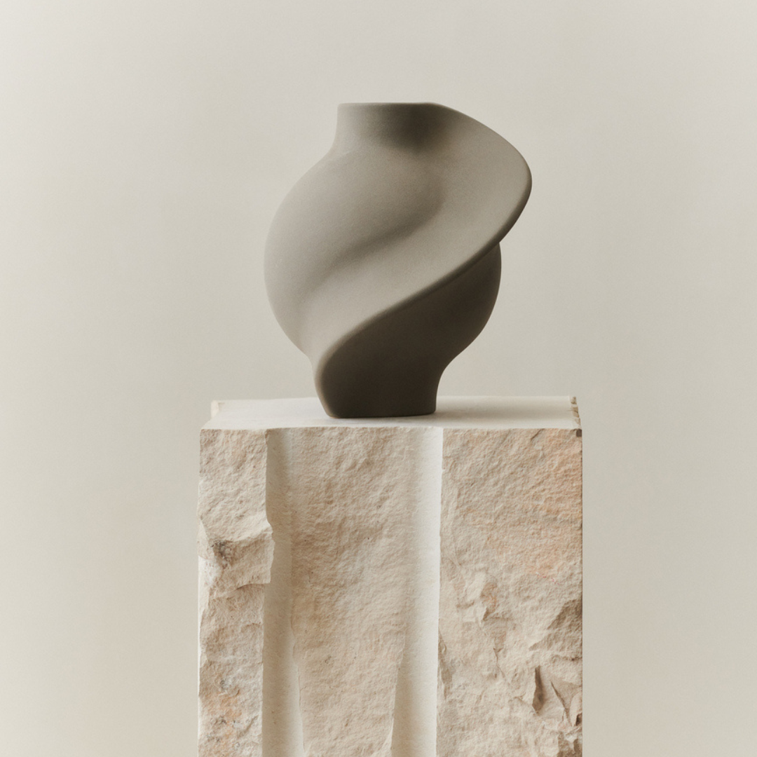 Pirout Vase 01