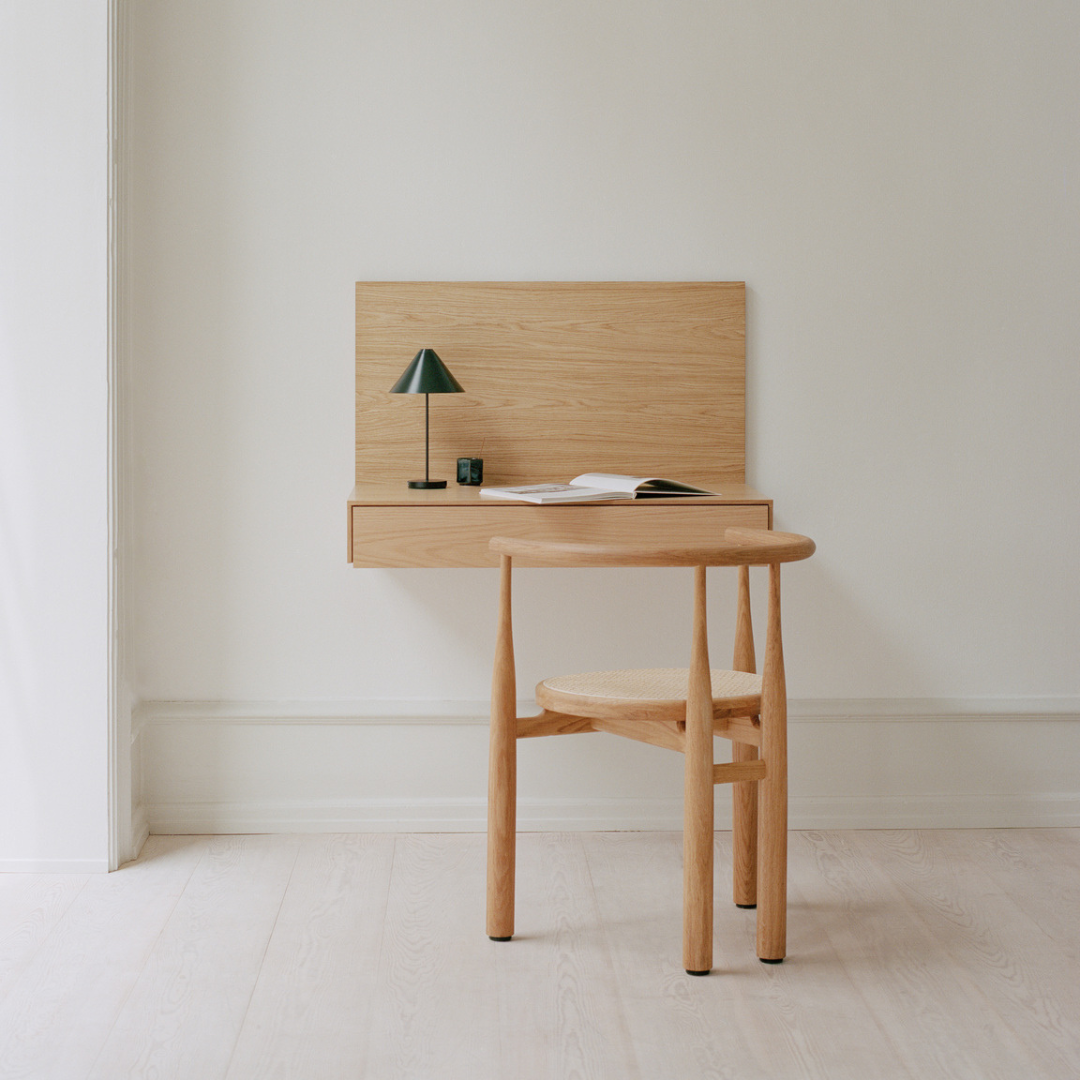 Tana Wall-Mounted Desk