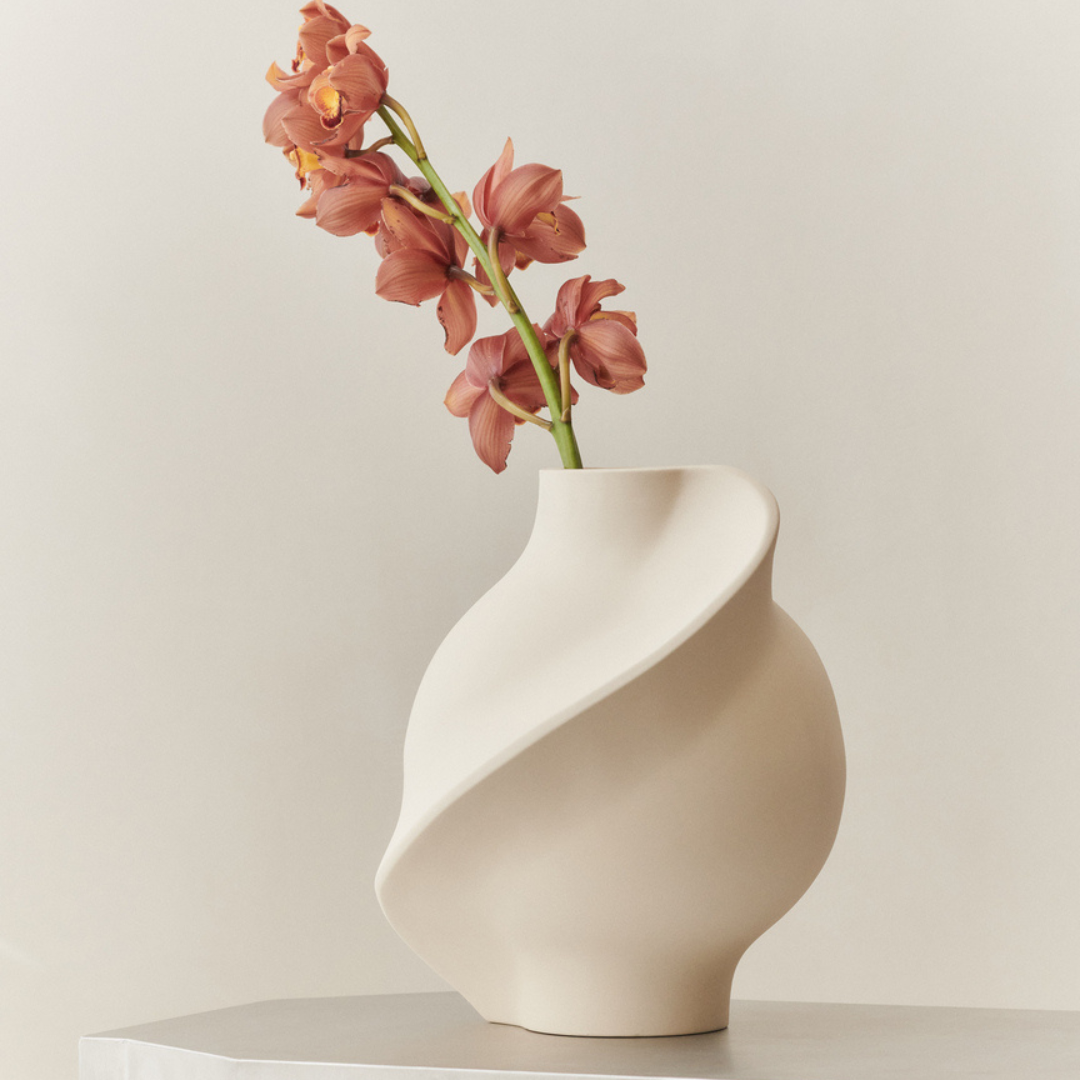 Pirout Vase 01