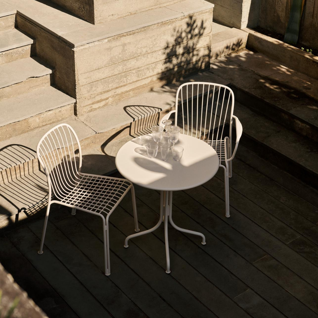 Thorvald SC96 Outdoor Café Table Round