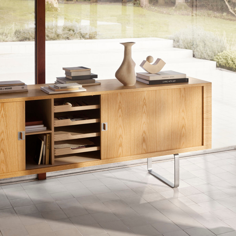 CH825 Credenza