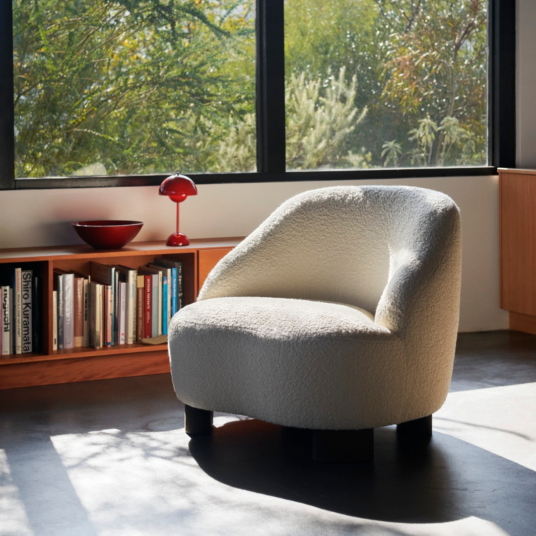 Margas LC1 Lounge Chair