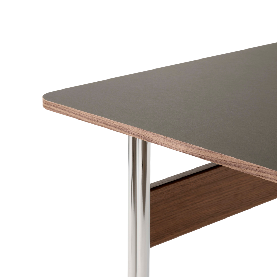 Pavilion AV16 Desk