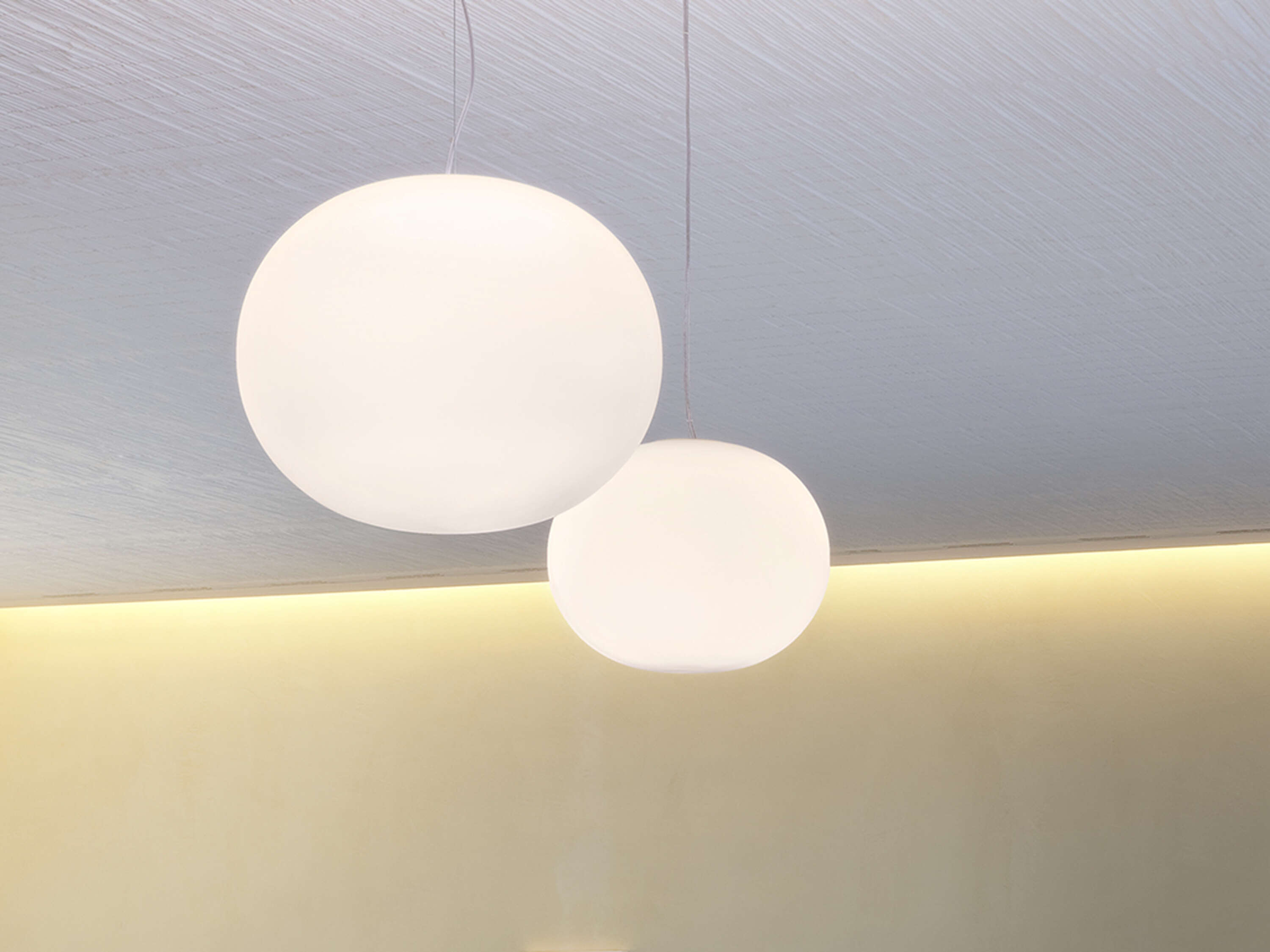 Glo Ball S Pendant Light
