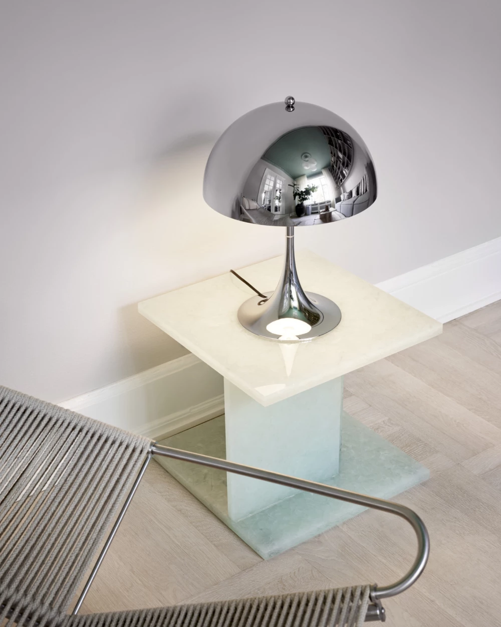 Panthella 320 Table Lamp