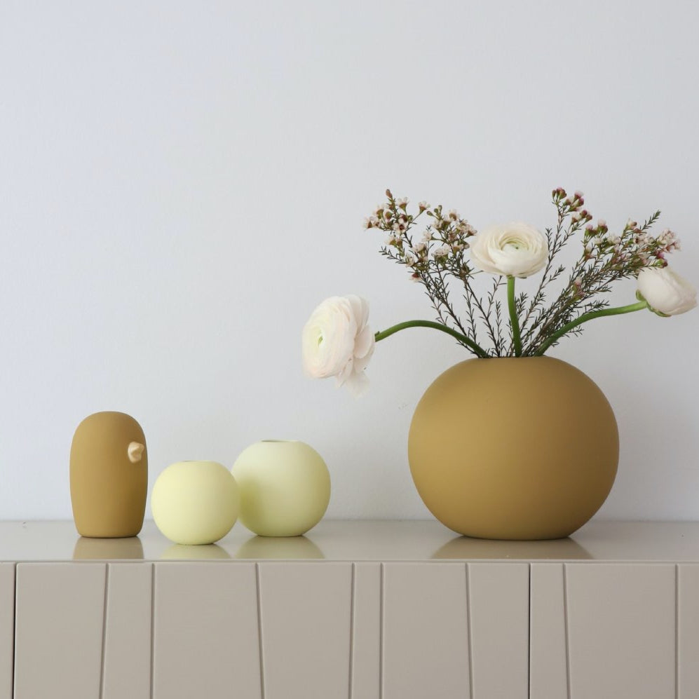 Ball Vase Ochre 20cm