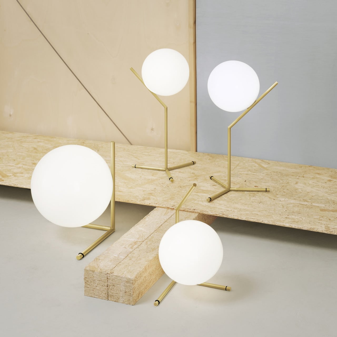 IC T2 Table Lamp